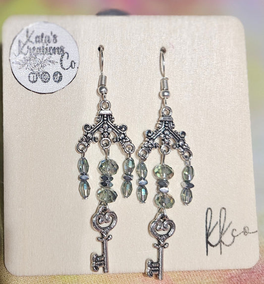 Hold the key to the castle Earrings