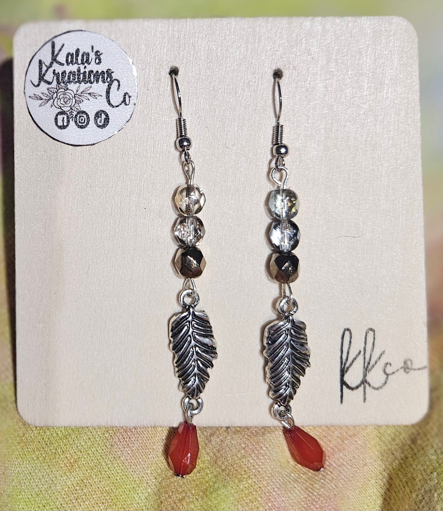 Shake ya tail feather Earrings