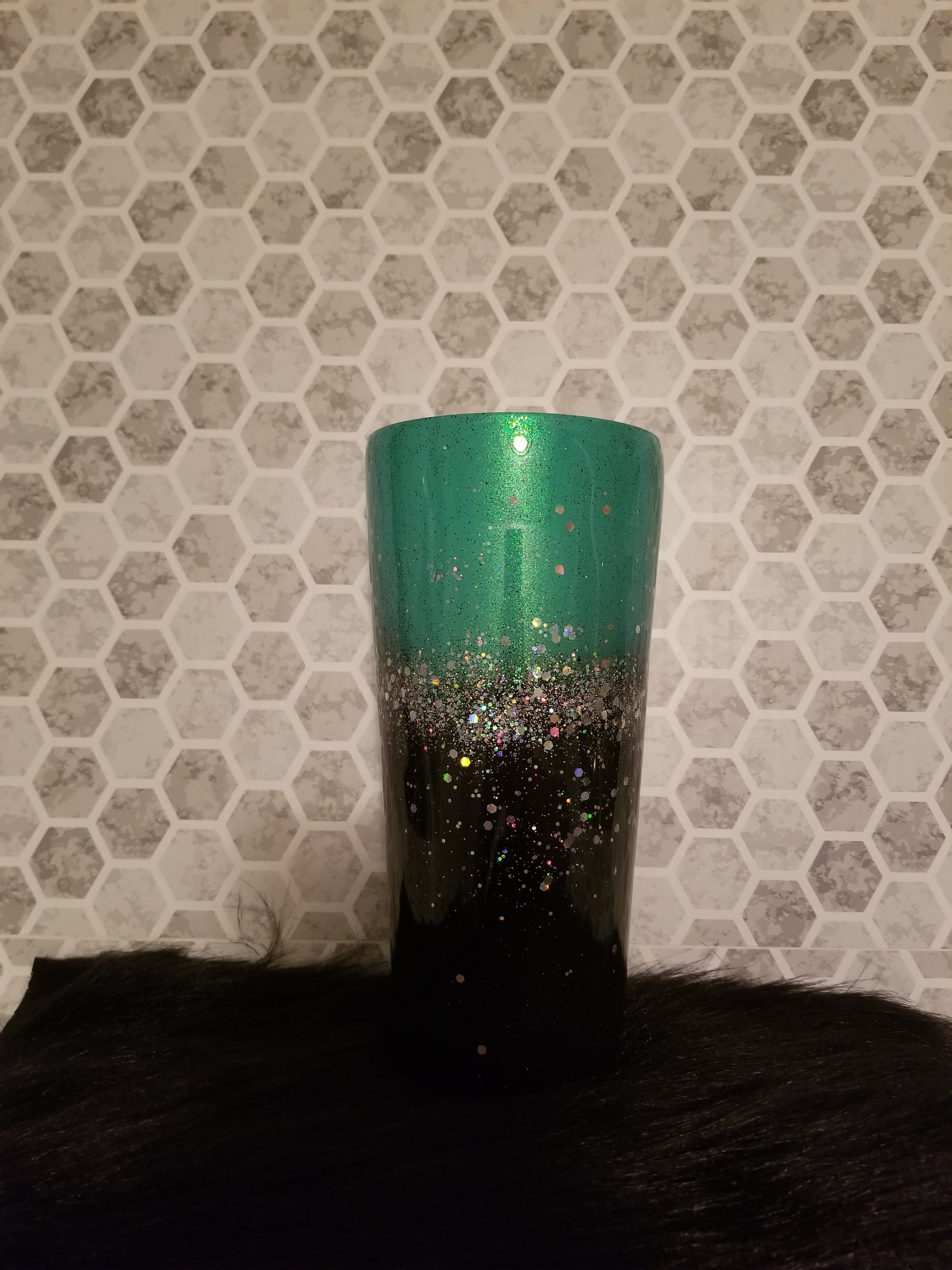 30oz tapered turquoise and black glittered tumbler